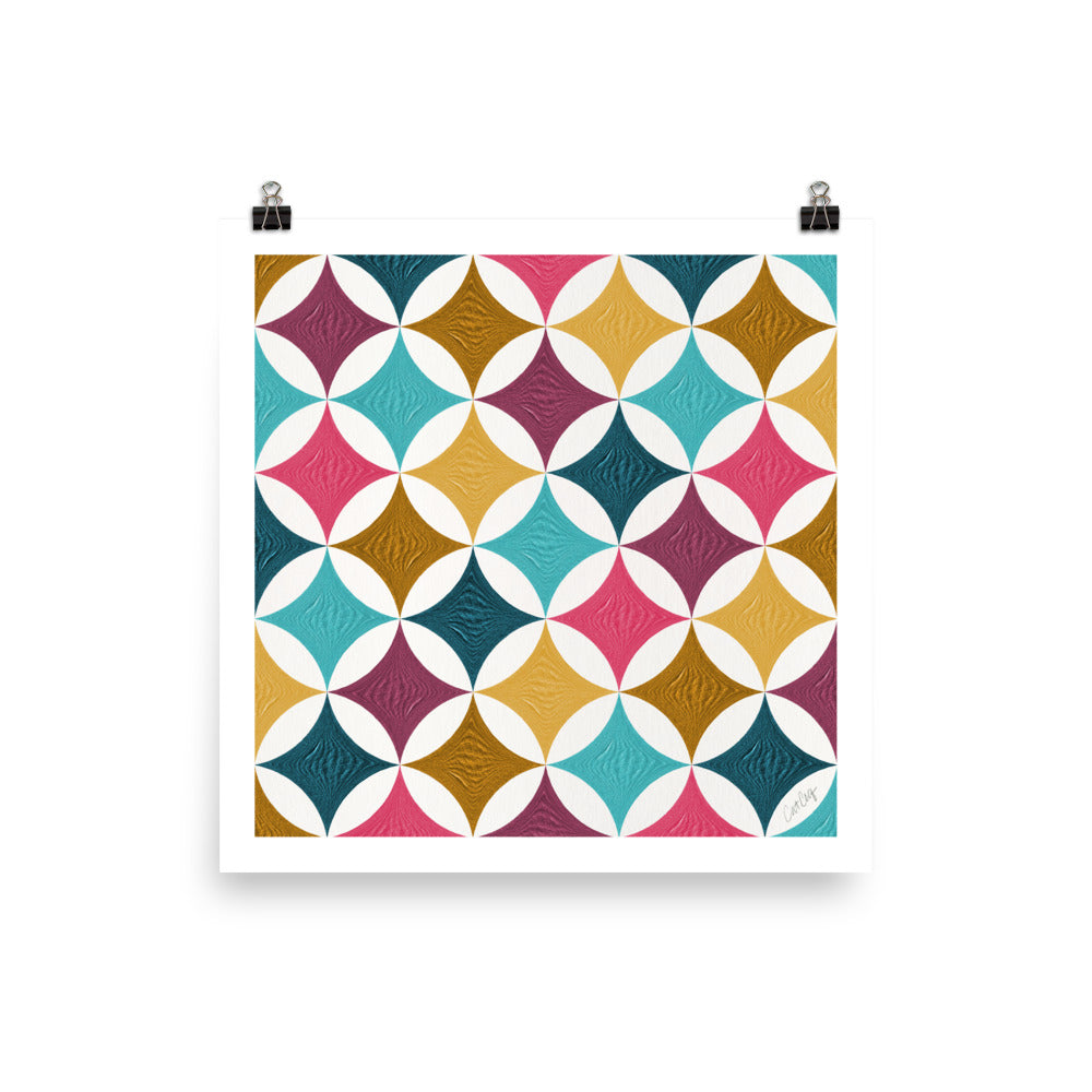 Eclipse Pattern - Magenta Cyan